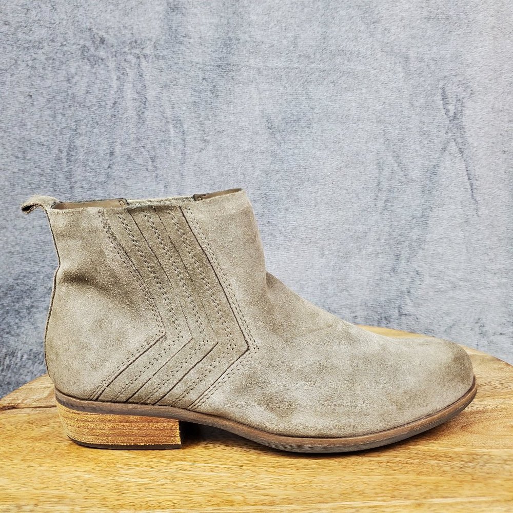 Korks Kork-Ease Cutler Chelsea Ankle Boots Women's 8 Gray Taupe Suede Booties - Picture 1 of 9